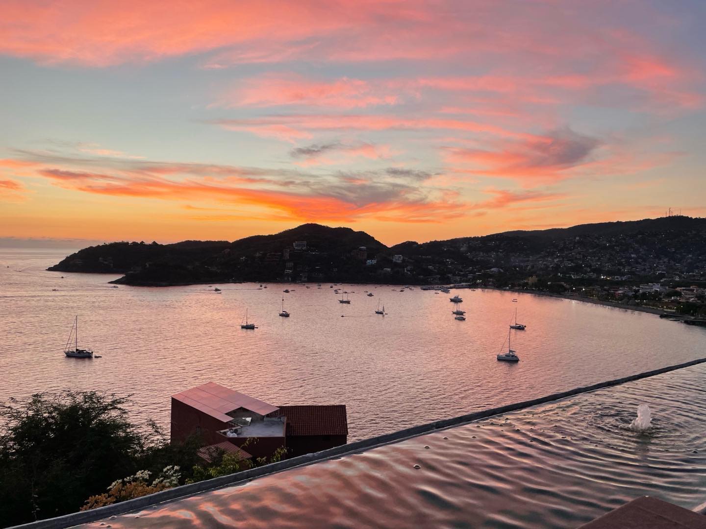 Zihuatanejo Before the Developers Arrive